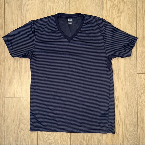 Uniqlo Other - Uniqlo V Neck T-Shirt Size Medium